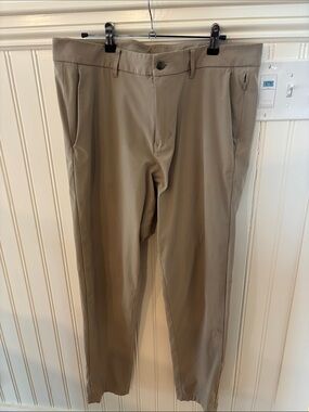 Men's Tan Stretch Chino Pants
